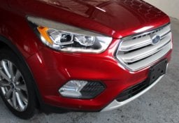 2018 Ford Escape Titanium - Image 17