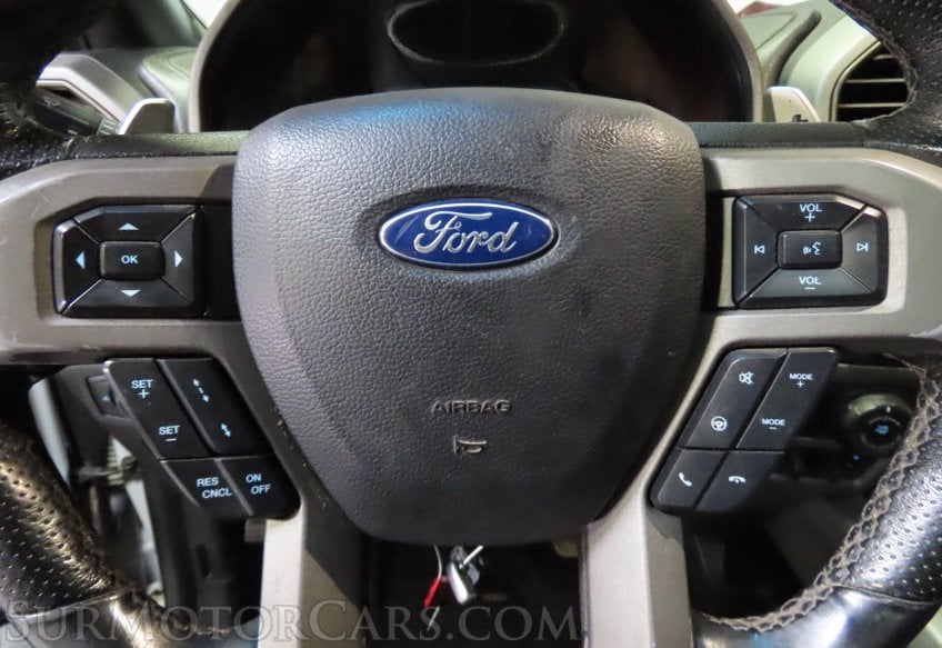 2017 Ford F-150  Raptor - Image 34