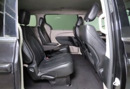 2022 Chrysler Pacifica Touring L - Image 47