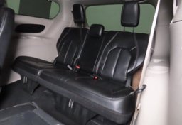 2022 Chrysler Pacifica Touring L - Image 16