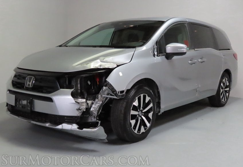 2025 Honda Odyssey EX-L - Image 4