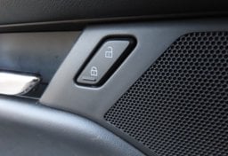 2026 Mazda Mazda3 Hatchback  S Carbon Edition - Image 30