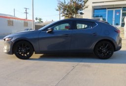 2026 Mazda Mazda3 Hatchback  S Carbon Edition - Image 6