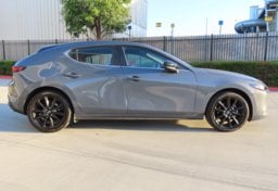 2026 Mazda Mazda3 Hatchback  S Carbon Edition - Image 5
