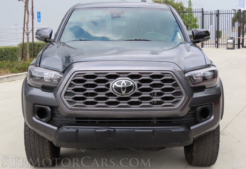 2023 Toyota Tacoma TRD Off-Road - Image 11