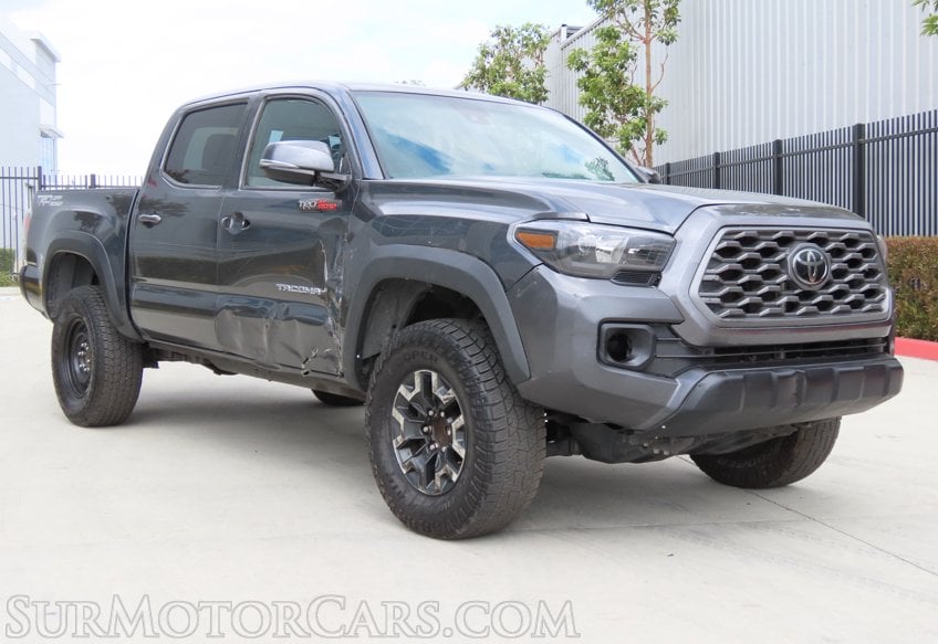 2023 Toyota Tacoma TRD Off-Road - Image 4