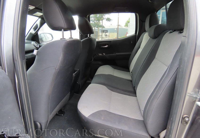 2023 Toyota Tacoma TRD Off-Road - Image 29