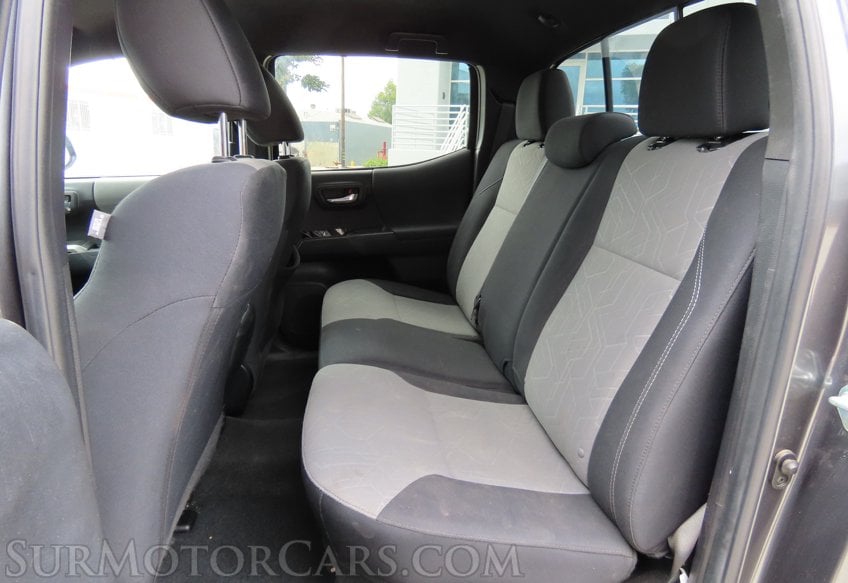 2023 Toyota Tacoma TRD Off-Road - Image 25