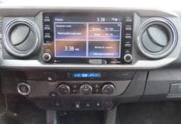 2023 Toyota Tacoma TRD Off-Road - Image 40