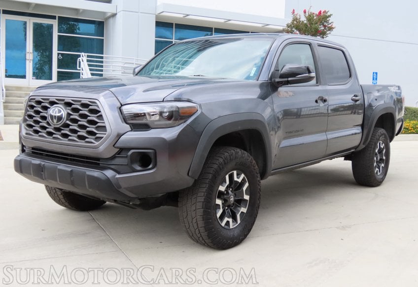 2023 Toyota Tacoma TRD Off-Road - Image 3