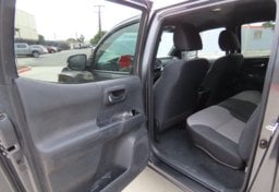 2023 Toyota Tacoma TRD Off-Road - Image 21