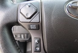 2023 Toyota Tacoma TRD Off-Road - Image 32
