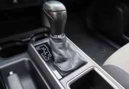 2023 Toyota Tacoma TRD Off-Road - Image 43
