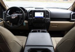 2020 Ford F-150 4x4 XLT - Image 58