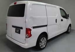 2017 Nissan NV200 SV - Image 40