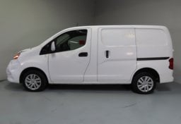 2017 Nissan NV200 SV - Image 4
