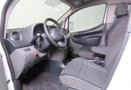 2017 Nissan NV200 SV - Image 35