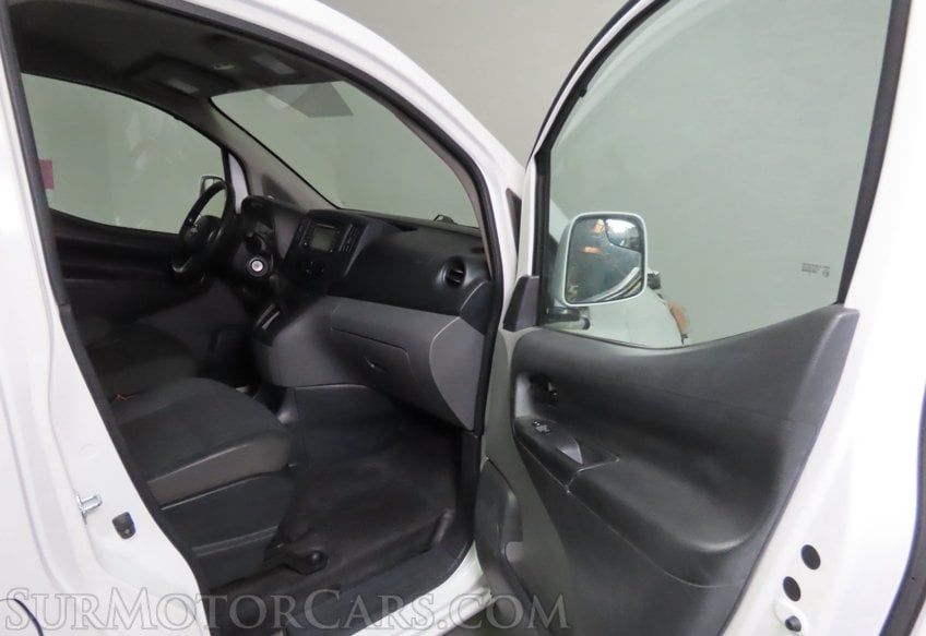 2017 Nissan NV200 SV - Image 42
