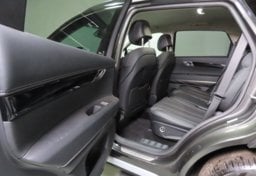 2026 Genesis GV80 AWD - Image 32