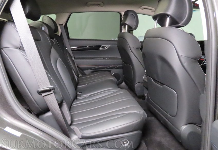 2026 Genesis GV80 AWD - Image 25