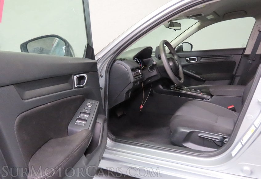 2025 Honda Civic - Image 19