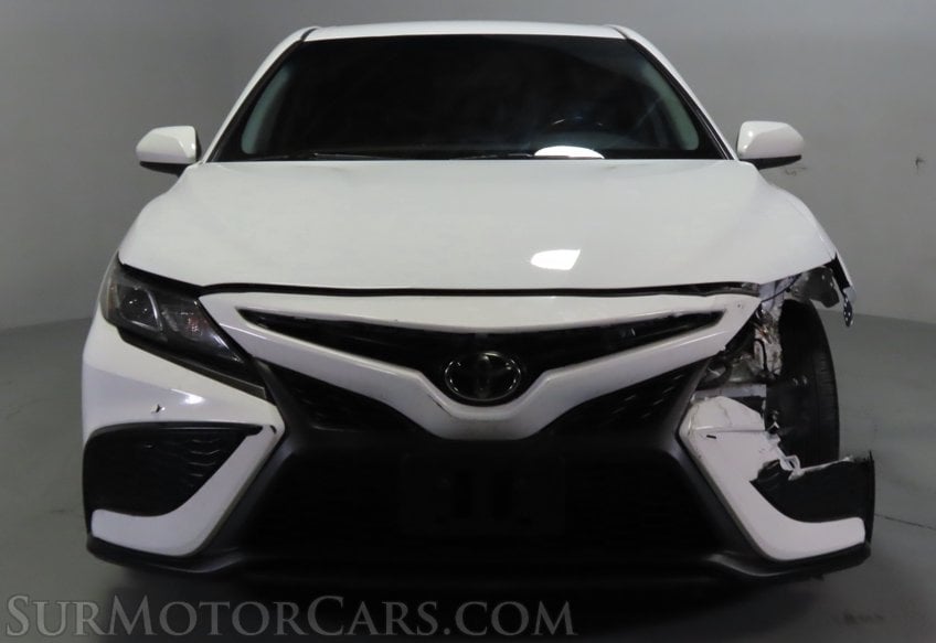 2021 Toyota Camry SE - Image 12