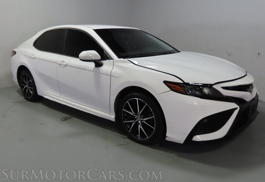 2021 Toyota Camry SE