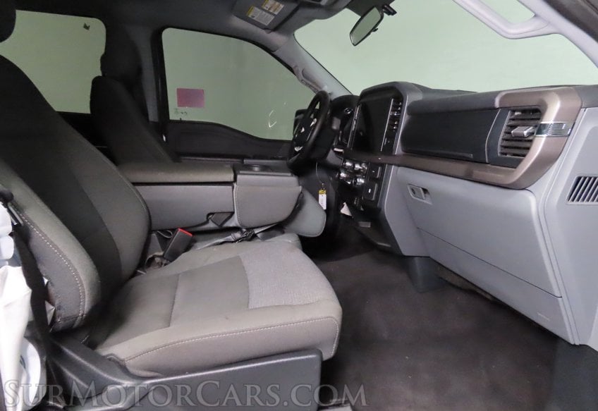 2025 Ford F-150 XLT - Image 33