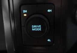 2025 Ford F-150 XLT - Image 21