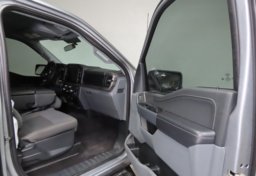 2025 Ford F-150 XLT - Image 32