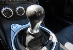 2017 Nissan 370Z Sport - Image 16