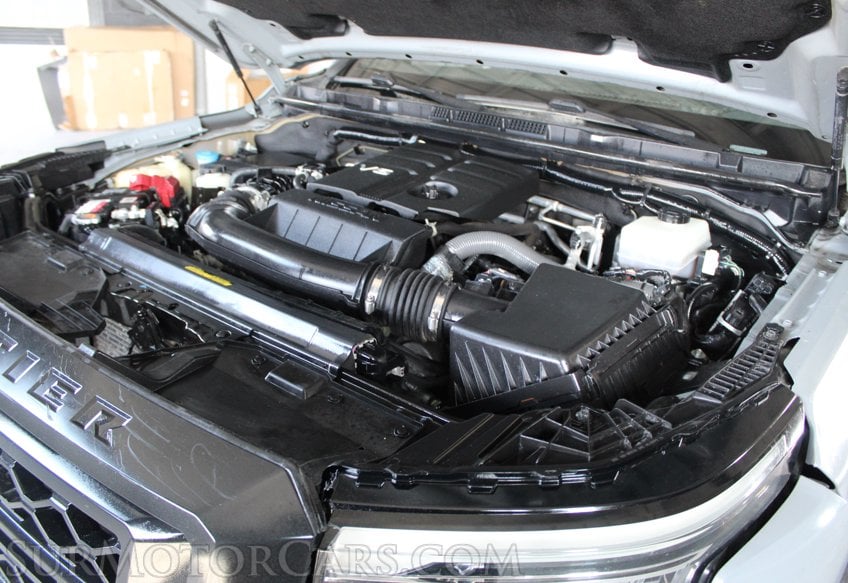 2022 Nissan Frontier - Image 64
