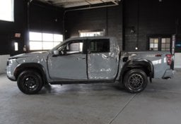 2022 Nissan Frontier - Image 10