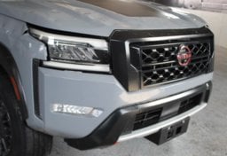 2022 Nissan Frontier - Image 13