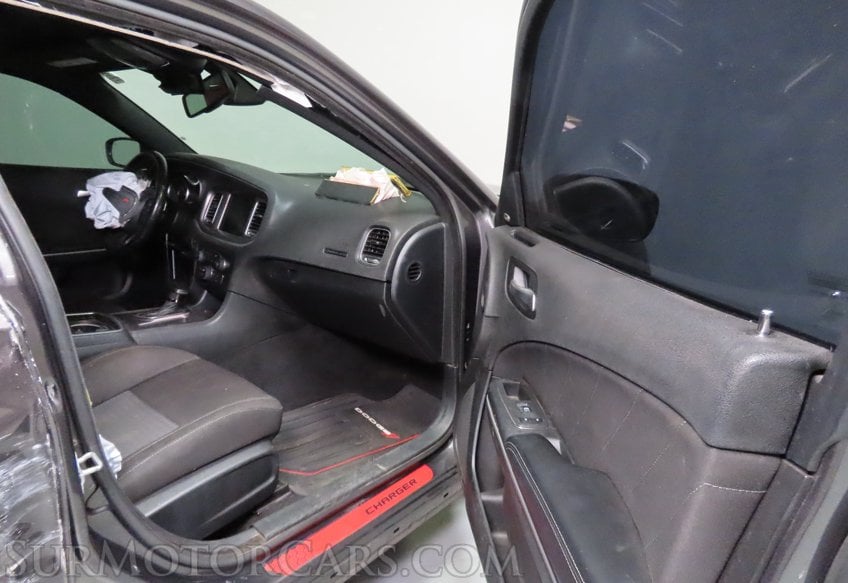 2019 Dodge Charger R/T - Image 24