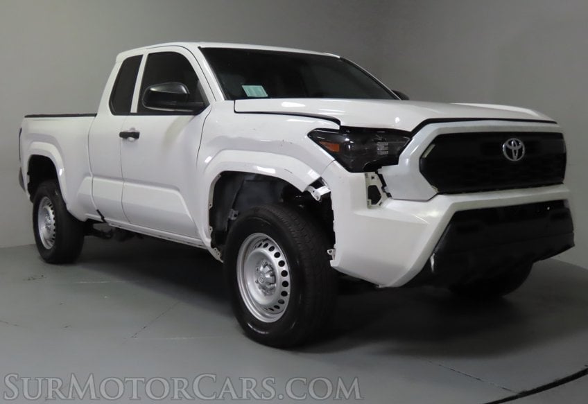 2025 Toyota Tacoma SR - Image 4