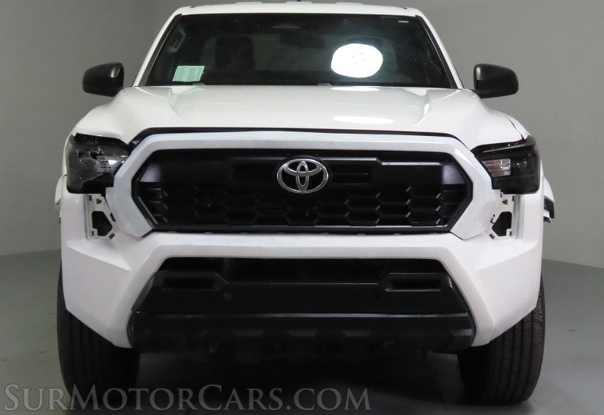 2025 Toyota Tacoma SR - Image 12