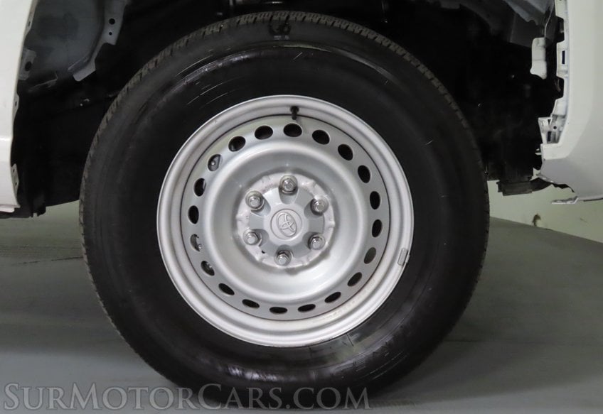 2025 Toyota Tacoma SR - Image 36