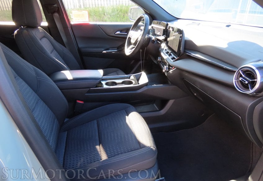 2025 Chevrolet Equinox LT - Image 45
