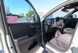 2025 Chevrolet Equinox LT - Image 31
