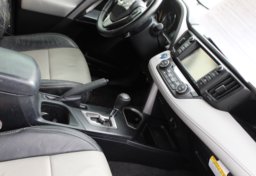 2017 Toyota RAV4 Hybrid. XLE - Image 34