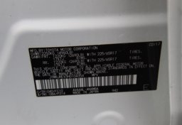 2017 Toyota RAV4 Hybrid. XLE - Image 64