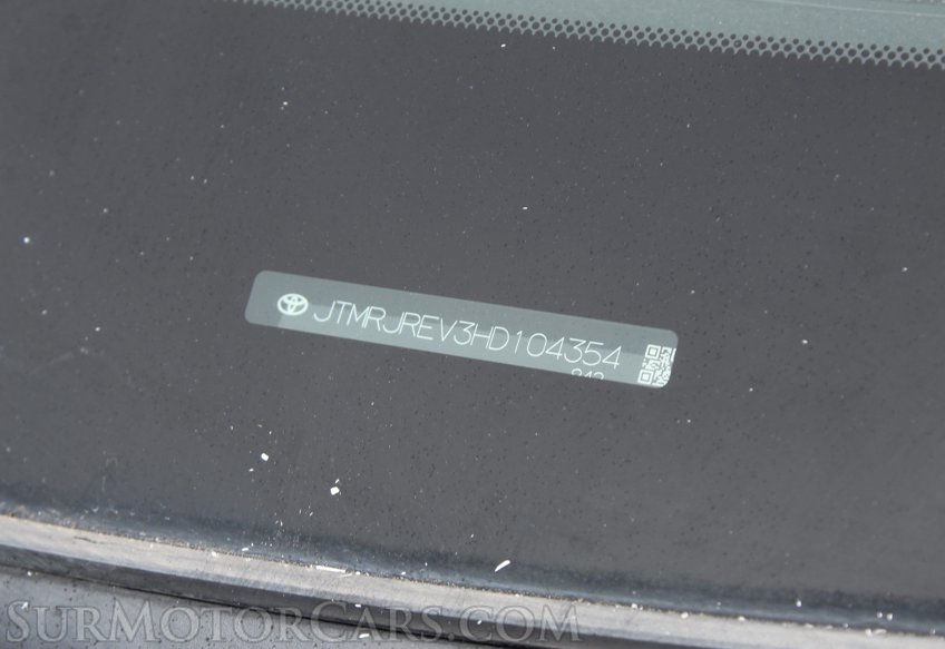 2017 Toyota RAV4 Hybrid. XLE - Image 63