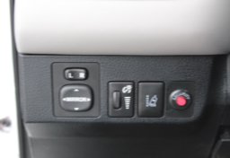2017 Toyota RAV4 Hybrid. XLE - Image 47