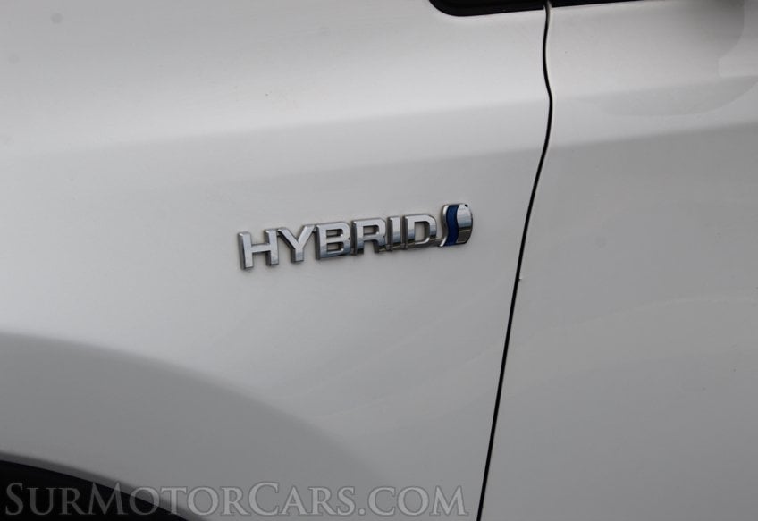 2017 Toyota RAV4 Hybrid. XLE - Image 23